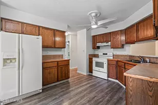 439 Candlewood Dr, Jacksonville, NC 28540 - Photo 14