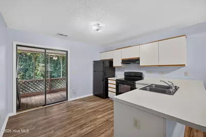 522 S Kerr Avenue #Apt 42, Wilmington, NC 28403 - Photo 10