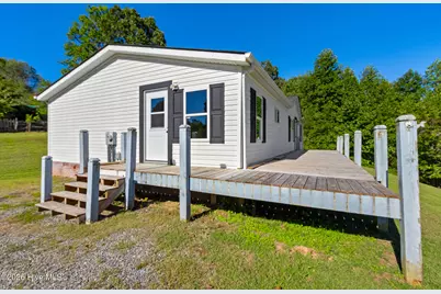 258 Bobcat Lane, Warne, NC 28909 - Photo 4