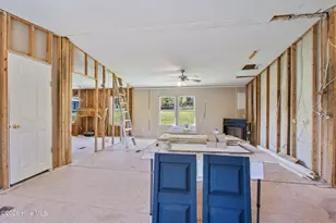 258 Bobcat Ln, Warne, NC 28909 - Photo 14