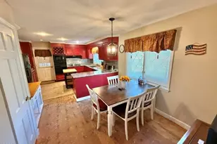 99 W Cornwallis Rd, Riegelwood, NC 28456 - Photo 10