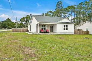 1805 Salisbury Rd, Southport, NC 28461 - Photo 2