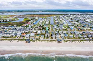 1720 N New River Dr, Surf City, NC 28445 - Photo 36