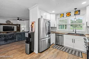 301 King Richard Ct, Jacksonville, NC 28546 - Photo 18