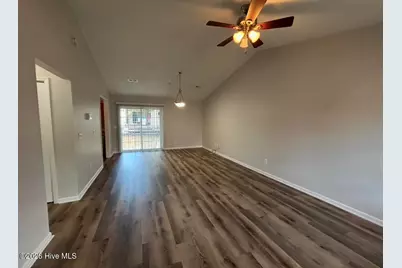 1114 Brown Alley, Wilmington, NC 28401 - Photo 2