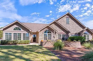 125 W Chelsea Ct, Southern Pines, NC 28387 - Photo 2