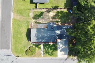 1215 N Respess St, Washington, NC 27889 - Photo 16