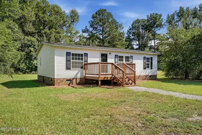 213 SE Railroad Street, Whitakers, NC 27891 - Photo 2