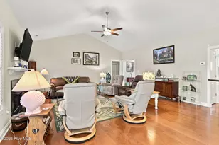203 Coldwater Dr, Swansboro, NC 28584 - Photo 10