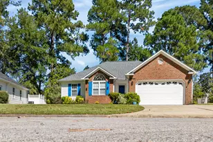 110 Bayswater Ct, New Bern, NC 28562 - Photo 2
