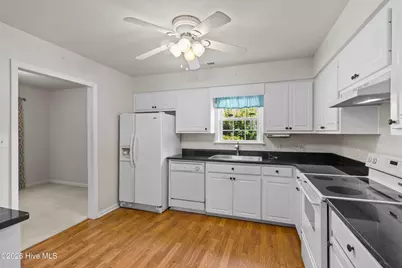 110 Bayswater Court, New Bern, NC 28562 - Photo 10