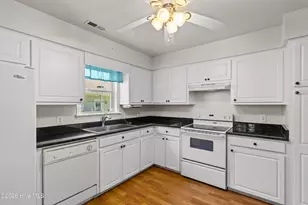 110 Bayswater Ct, New Bern, NC 28562 - Photo 14