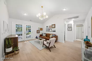 305 Hedingham Ln, Wilmington, NC 28412 - Photo 4
