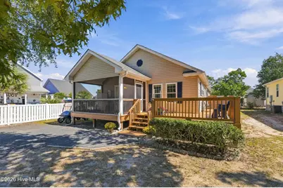 166 NE 5th Street, Oak Island, NC 28465 - Photo 4