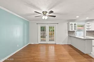 235 Oak St, Wallace, NC 28466 - Photo 6