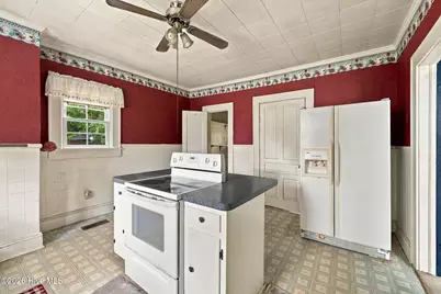 101 S Chestnut Street, Woodland, NC 27897 - Photo 18