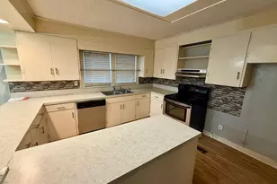 401 Cale St, Windsor, NC 27983 - Photo 2