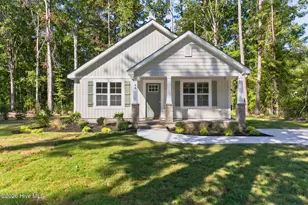 88 Oak Rd, Lake Waccamaw, NC 28450 - Photo 2