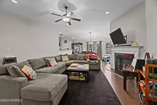 211 Lynden Ln, New Bern, NC 28560 - Photo 6