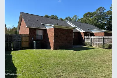 1811 Summerhaven Drive #B, Greenville, NC 27858 - Photo 12