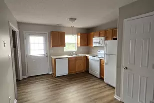 1000 Hammock Ln, Jacksonville, NC 28546 - Photo 4
