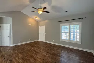 106 Moonstone Ct, Jacksonville, NC 28546 - Photo 2