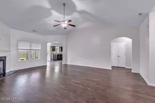 402 Derrick Dr, Sneads Ferry, NC 28460 - Photo 6