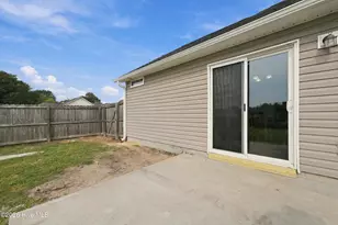 393 Haw Branch Rd, Richlands, NC 28574 - Photo 12