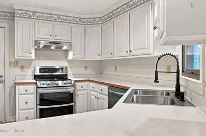 203 W Raintree Lane, Goldsboro, NC 27534 - Photo 16
