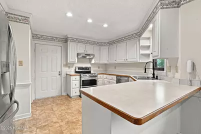 203 W Raintree Lane, Goldsboro, NC 27534 - Photo 14