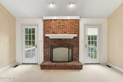203 W Raintree Lane, Goldsboro, NC 27534 - Photo 12