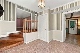 507 Eleanor St, Greenville, NC 27858 - Photo 6
