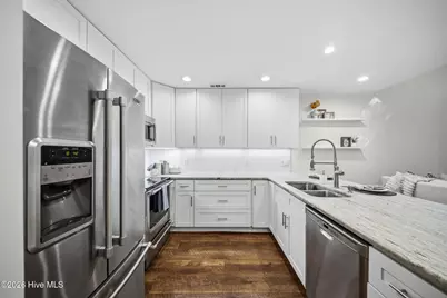 1800 Eastwood Road #Apt 112, Wilmington, NC 28403 - Photo 8