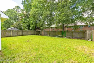 606 Mattocks Ave, Maysville, NC 28555 - Photo 34