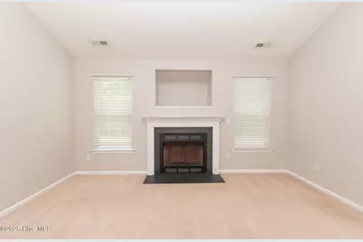 606 Mattocks Avenue, Maysville, NC 28555 - Photo 10