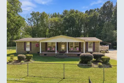 409 E Railroad Street, Robersonville, NC 27871 - Photo 4