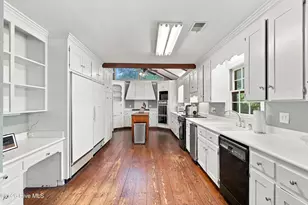 2209 Waverly Dr, Wilmington, NC 28403 - Photo 10