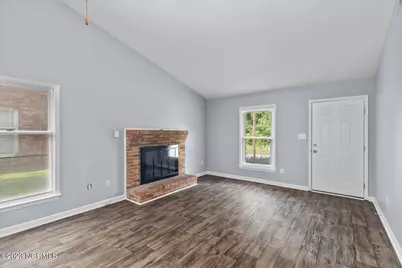 111 Windsor Court, Jacksonville, NC 28546 - Photo 6