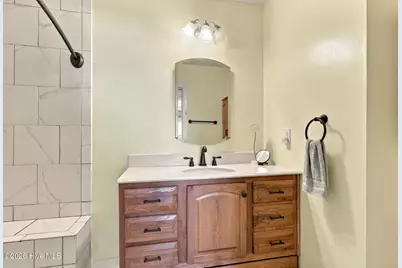 208 Diamond Cove, Newport, NC 28570 - Photo 18