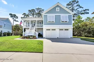 975 Softwind Way, Southport, NC 28461 - Photo 2