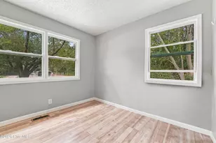 302 Keith Ave, Raeford, NC 28376 - Photo 10