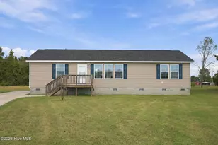 2203 Mohawk Ct, Farmville, NC 27828 - Photo 2