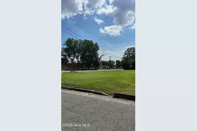 511 Dr Martin Luther King Jr Boulevard, Kinston, NC 28501 - Photo 2