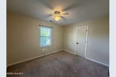 1019 Blue Leaf Place, Jacksonville, NC 28546 - Photo 8