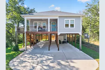 101 SE 14th Street, Oak Island, NC 28465 - Photo 2