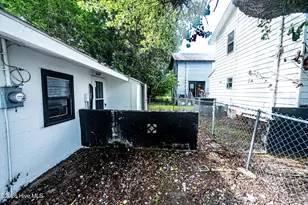 1211 Bay St, New Bern, NC 28560 - Photo 8