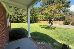 217 N Edgewood Ave, Williamston, NC 27892 - Photo 2