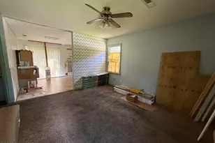 221 Faulk St, Williamston, NC 27892 - Photo 2