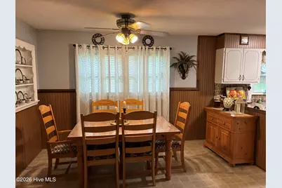 403 E Tennessee Avenue, Bessemer City, NC 28016 - Photo 14