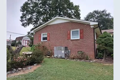 403 E Tennessee Avenue, Bessemer City, NC 28016 - Photo 6